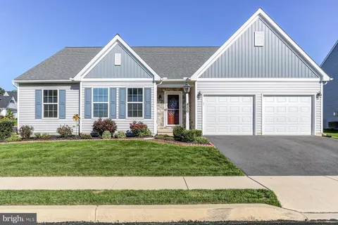 456 Apple Hollow Road, Mechanicsburg, PA 17055