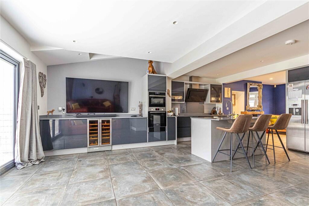 Additional image 2 of Hilltop, Redbourn, St. Albans, Hertfordshire, AL3