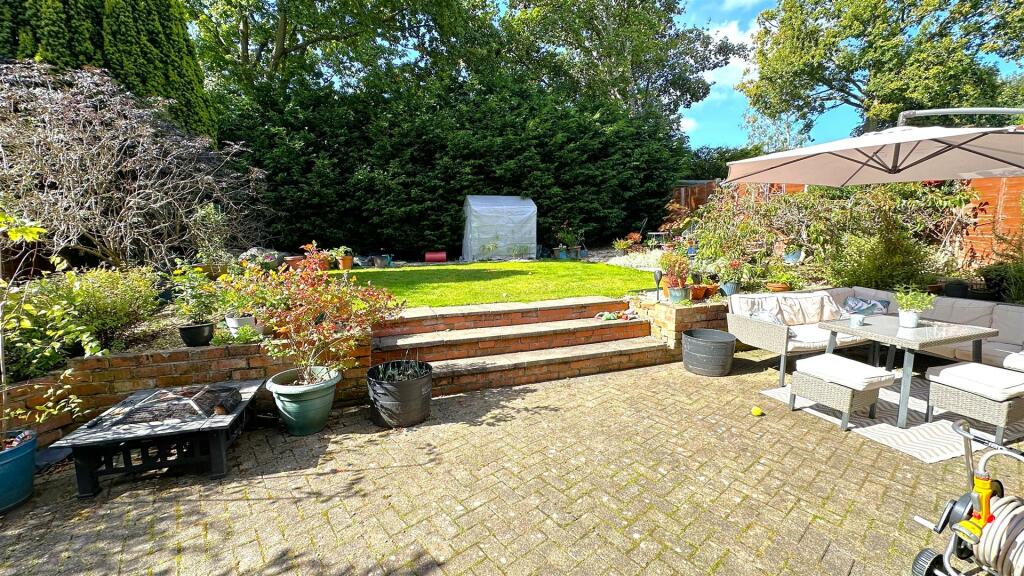 Additional image 25 of Woodfall Avenue, Cotteridge, Birmingham