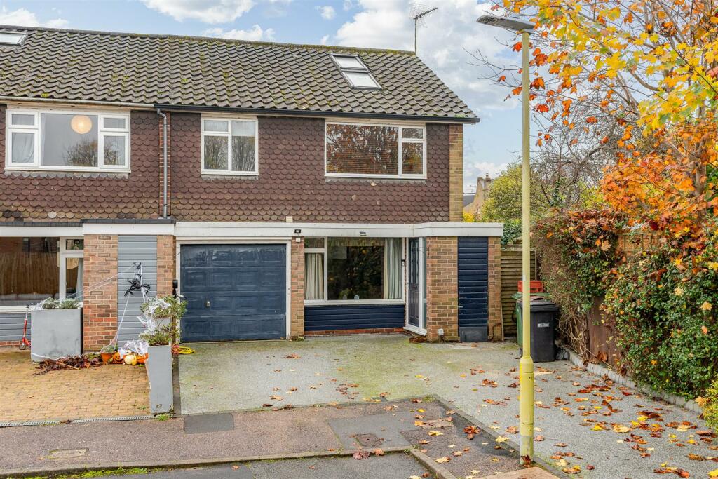 Additional image 26 of St. Michaels Close, Harpenden