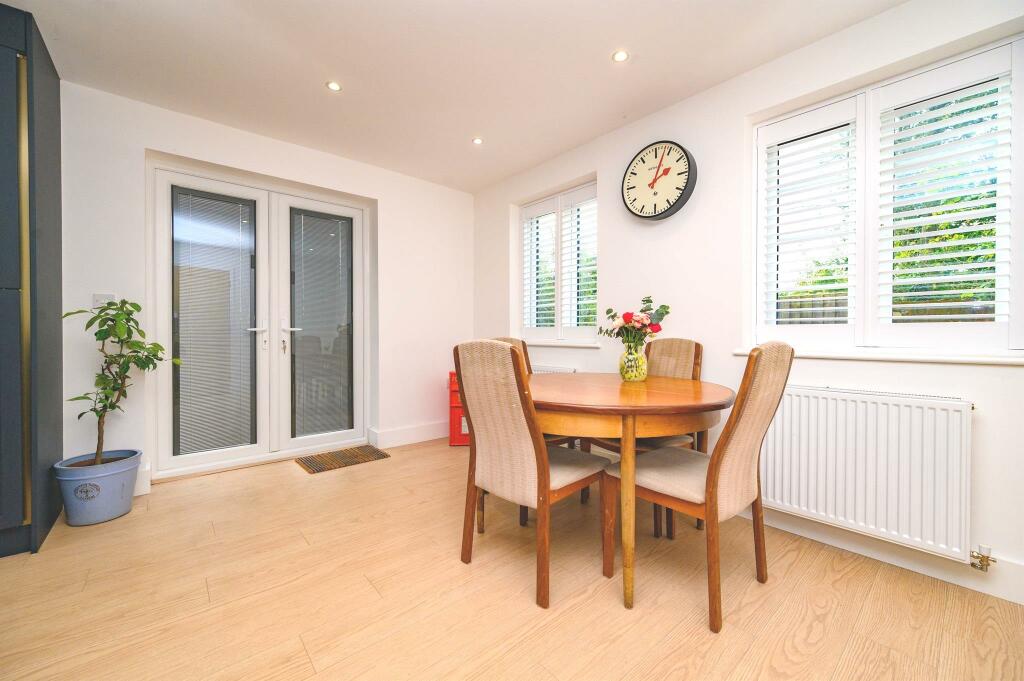 Additional image 7 of Chiswell Green Lane, ST. ALBANS
