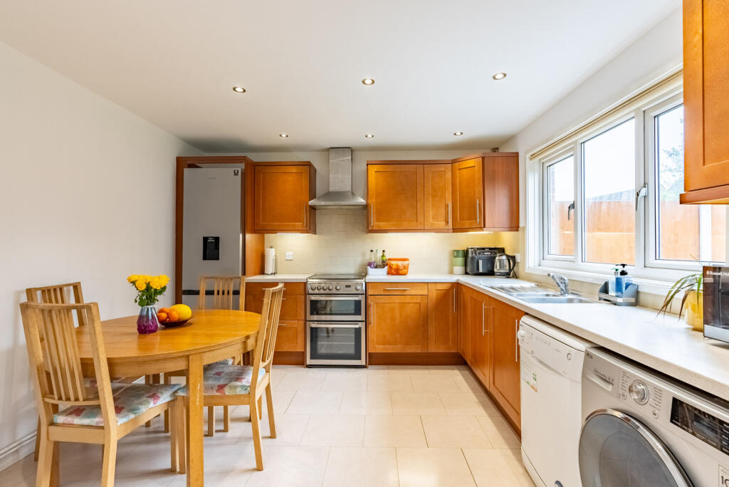 Additional image 4 of Kitchener Close, St. Albans, Hertfordshire, AL1