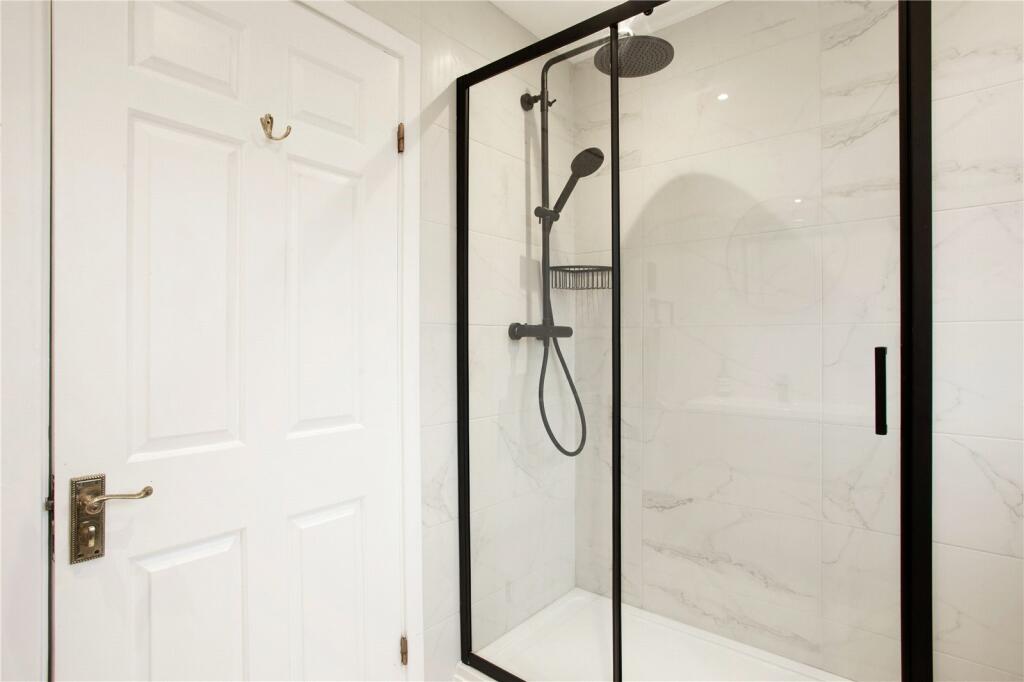 Additional image 10 of Oakfield Road, Harpenden, Hertfordshire, AL5