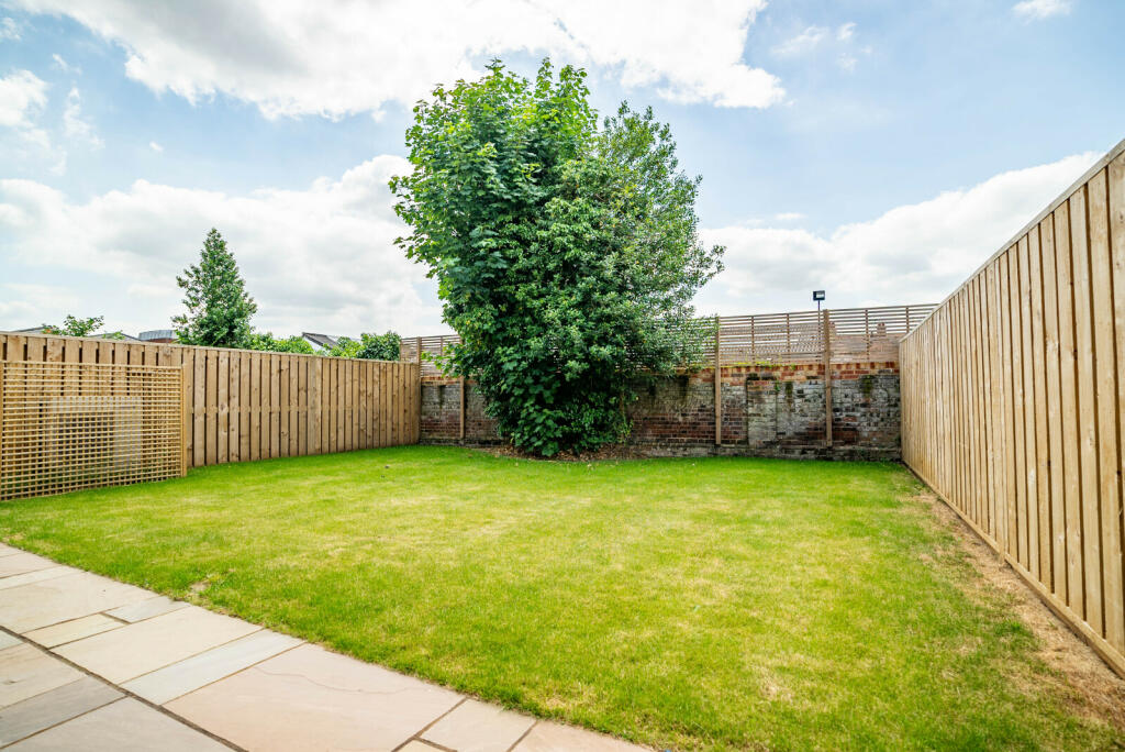 Additional image 3 of Bowgate Mews, St. Peters Close, St. Albans, Hertfordshire, AL1