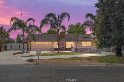 6501 Cherrywood Avenue, Bakersfield, CA 93308