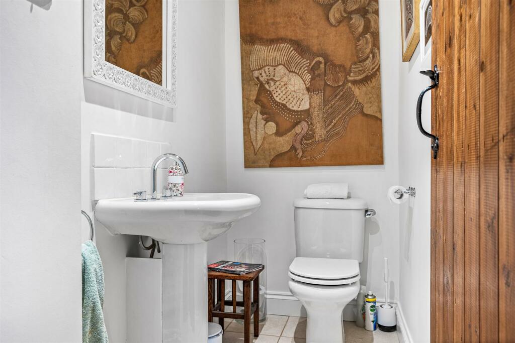 Additional image 12 of Pottersheath Road, Welwyn