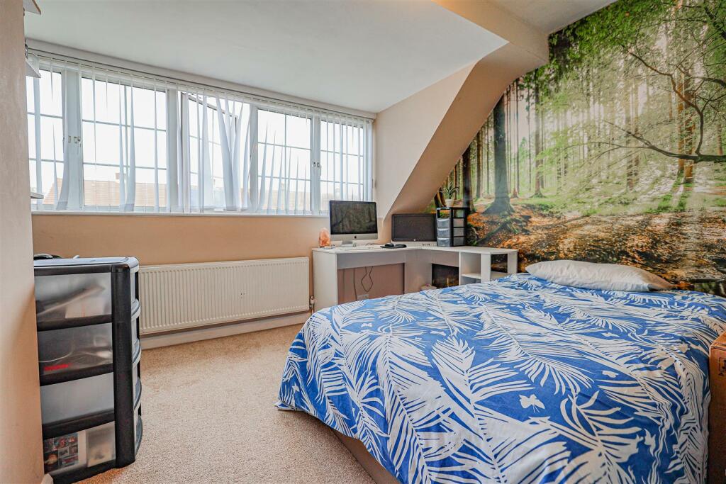 Additional image 23 of Collyer Road, London Colney, AL2