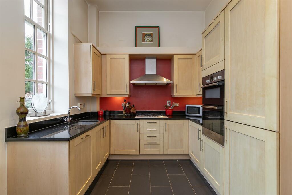 Additional image 7 of Great Leys Court, Beningfield Drive, London Colney, St. Albans