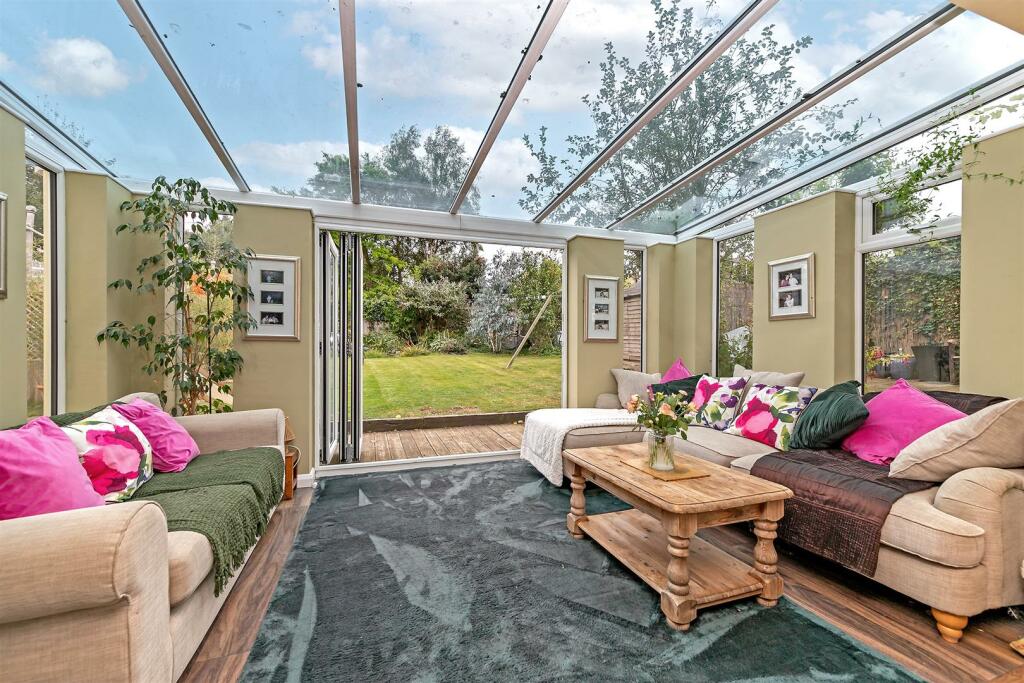 Additional image 10 of Roe Green Close, Hatfield