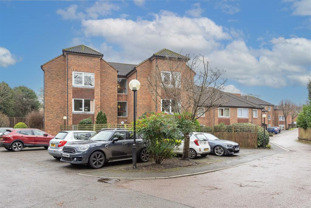 Additional image 8 of Roundwood Lane, Harpenden