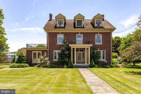 Primary image of 570 E Main Street, Middleburg, PA 17842