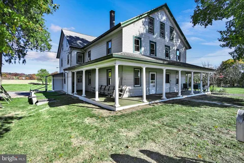 1000 Stracks Dam Road, Lebanon, PA 17046