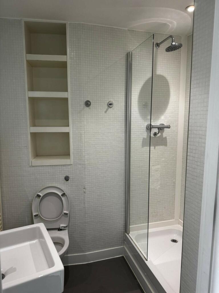 Additional image 9 of Apartment 1711, The Rotunda, 150 New Street, Birmingham B2 4PG