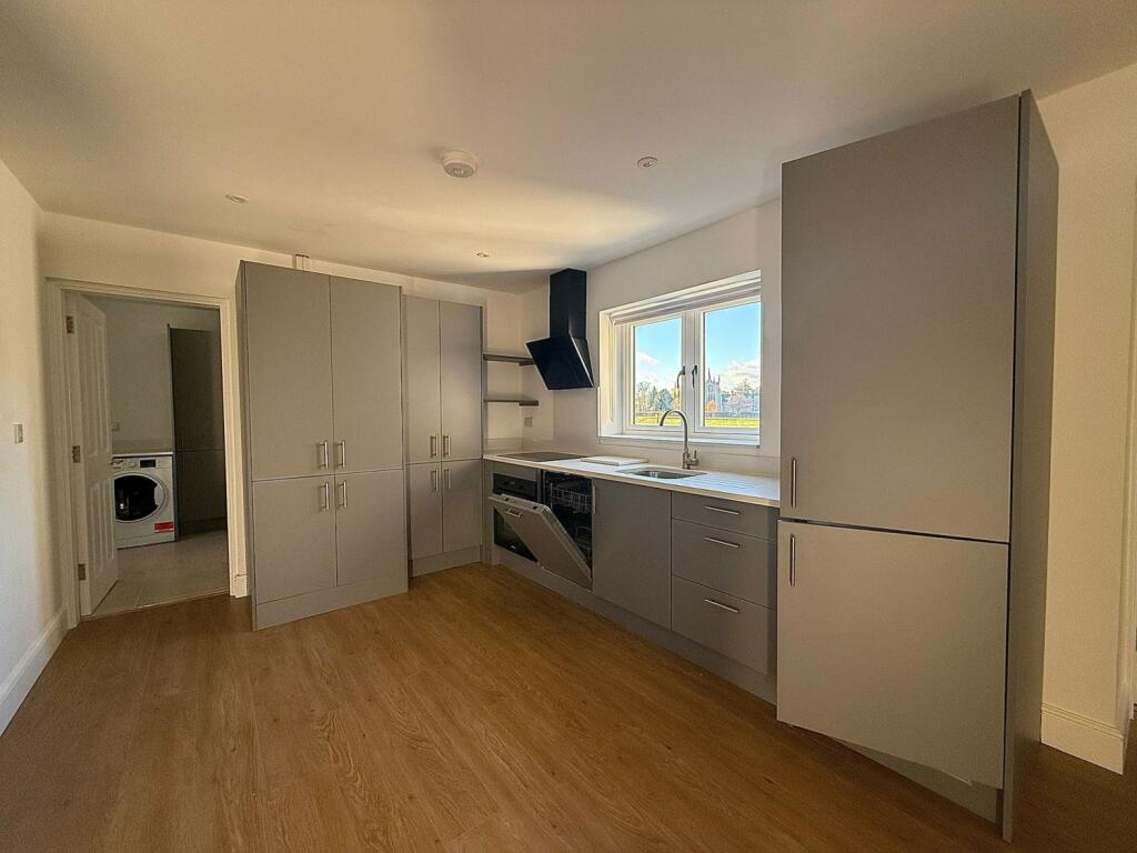 Additional image 2 of The Cottage Shenley Lane, London Colney, St. Albans, AL2 1AE