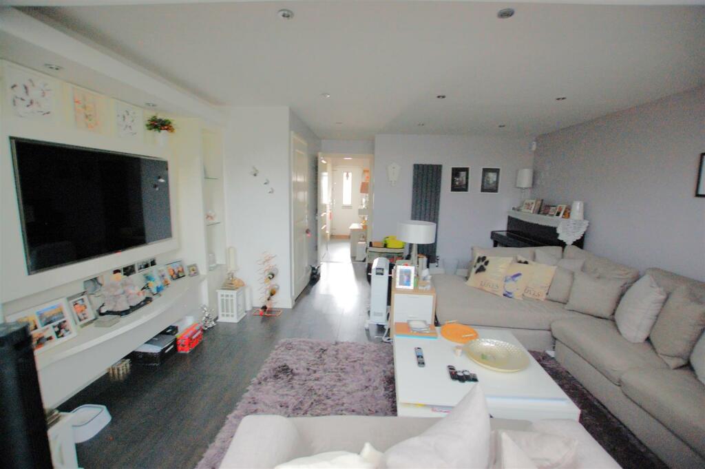Additional image 7 of Sparrowhawk Place, Hatfield