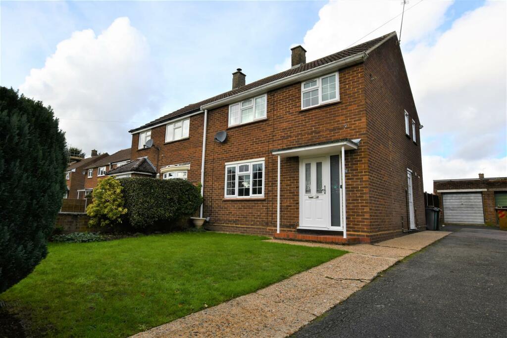 Summerfield Close, London Colney