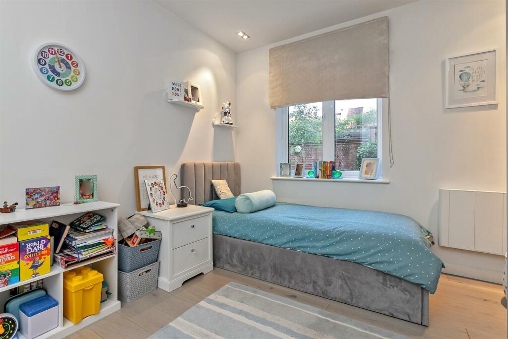 Additional image 10 of London Road, St Albans