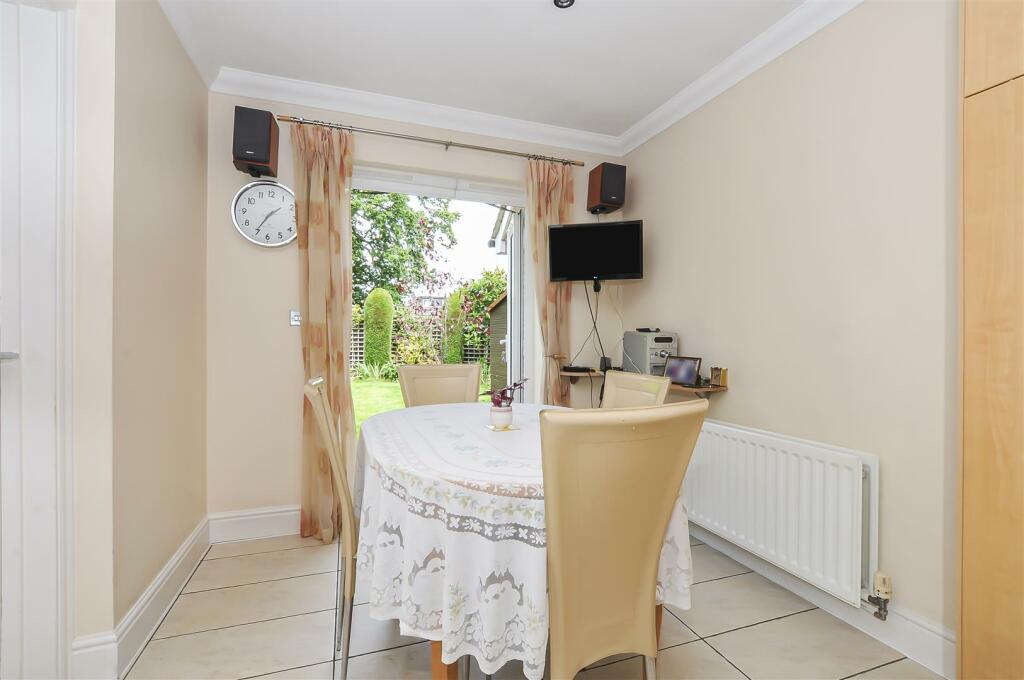 Additional image 7 of Jays Close, Bricket Wood, St. Albans