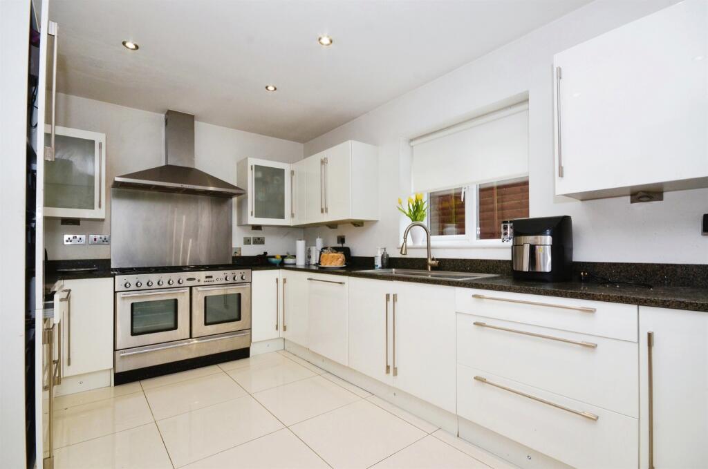 Additional image 15 of Mount Pleasant Lane, Bricket Wood, St. Albans