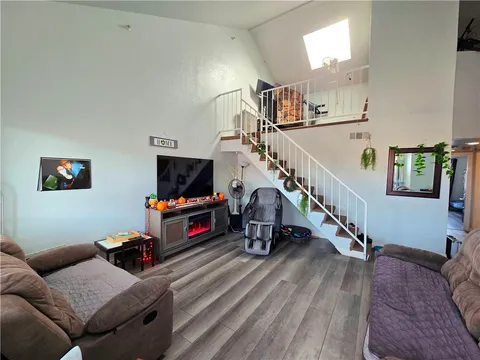 6140 Rugby Avenue Unit 318, Huntington Park, CA 90255