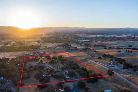 1845 Lupine L Lane, Templeton, CA 93446