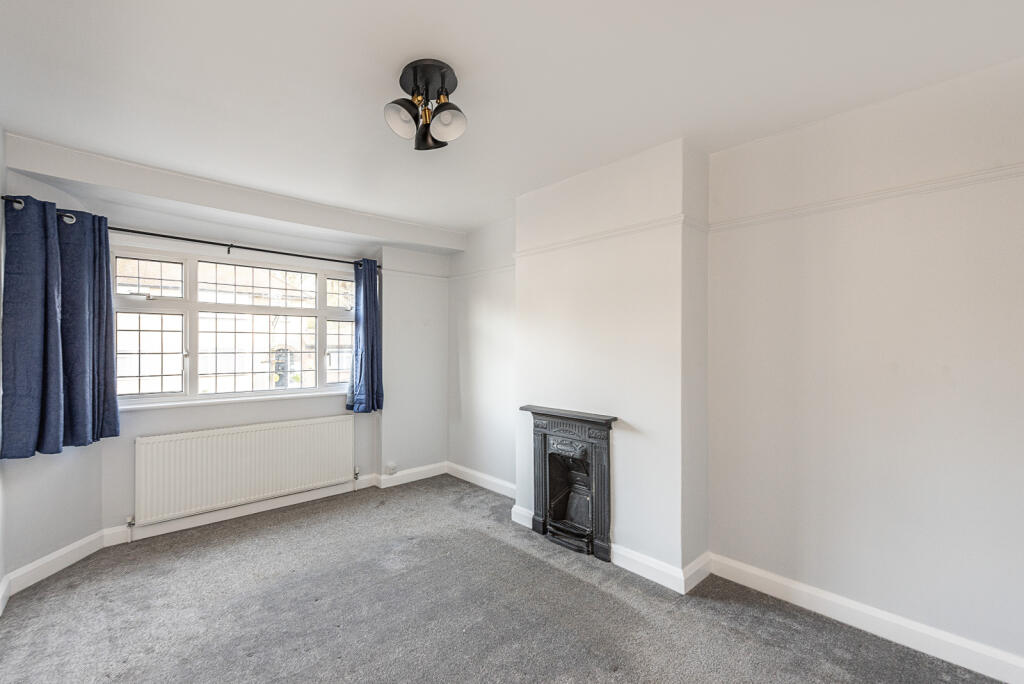 Additional image 7 of Dickens Close, St Albans, Herts, AL3