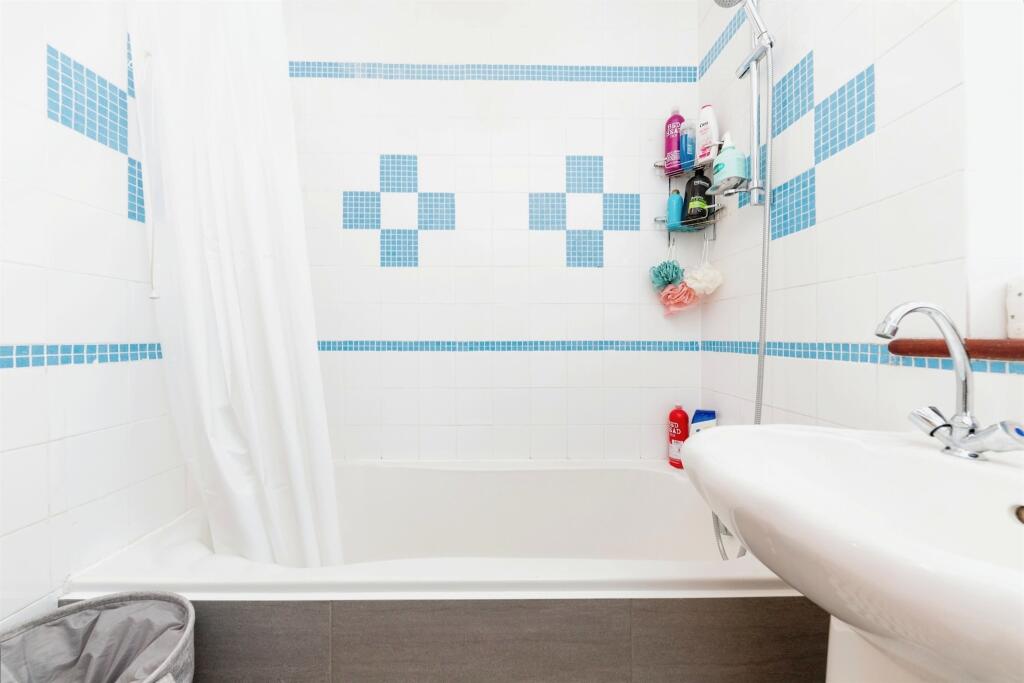 Additional image 11 of Woodhall Lane, Welwyn Garden City