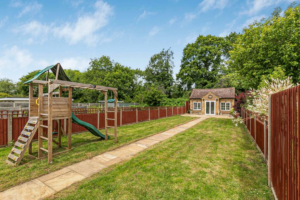 Additional image 6 of Hedley Road, St Albans, AL1