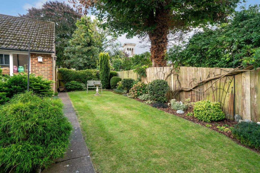 Additional image 25 of Church Crescent, St. Albans