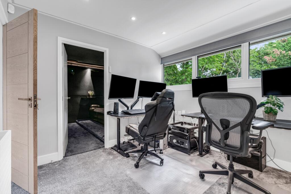 Additional image 24 of Broomhills, Welwyn Garden City, Hertfordshire, AL7