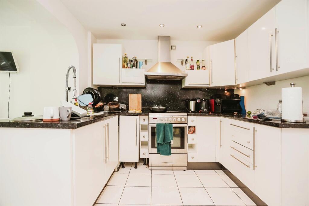 Additional image 7 of Raddlebarn Farm Drive, Selly Oak, Birmingham