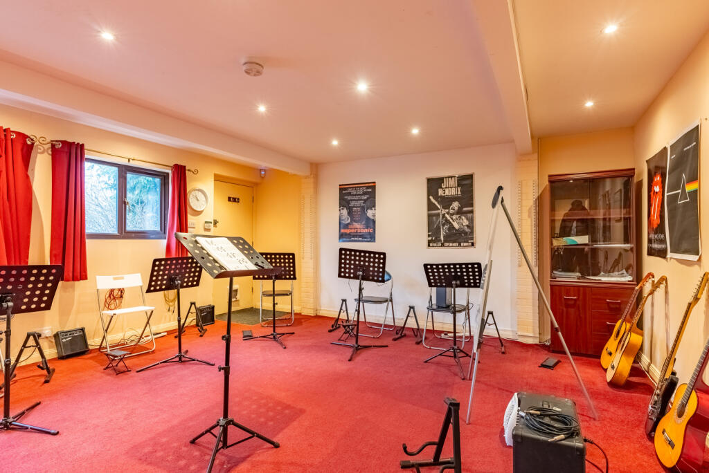 Additional image 13 of Collyer Road, London Colney, St. Albans, Hertfordshire, AL2