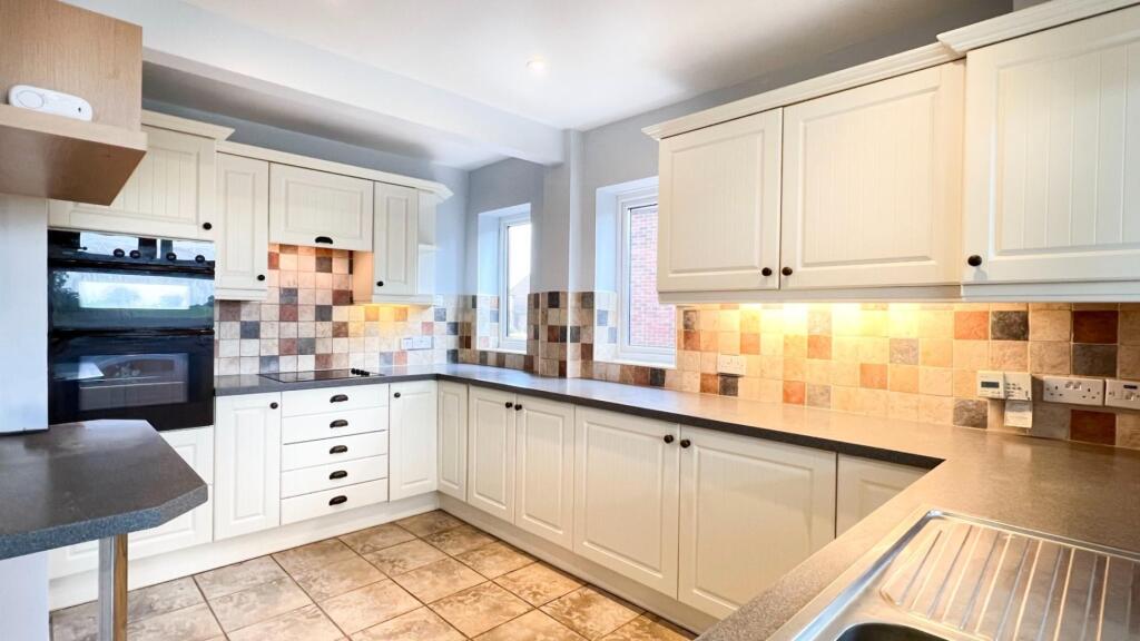 Additional image 11 of Warren Way, Welwyn, Hertfordshire, AL6