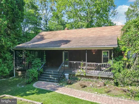 Primary image of 188 Olde Schoolhouse Road, Cresco, PA 18326