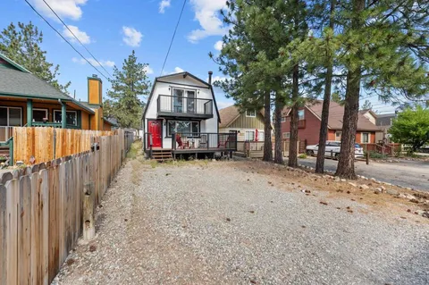 Primary image of 138 Leonard Lane, Sugarloaf, CA 92386
