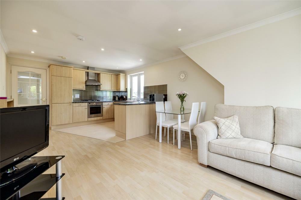 Additional image 3 of Kings Gate, Top Floor, AB15