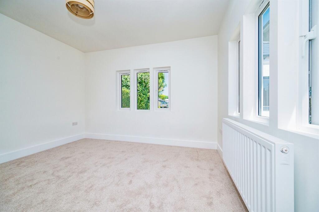 Additional image 7 of Hawfield Gardens, Park Street, St. Albans