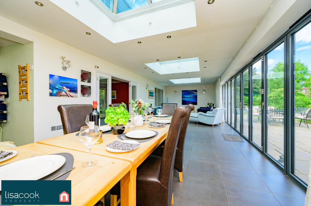 Additional image 7 of Park Street Lane, St Albans, AL2