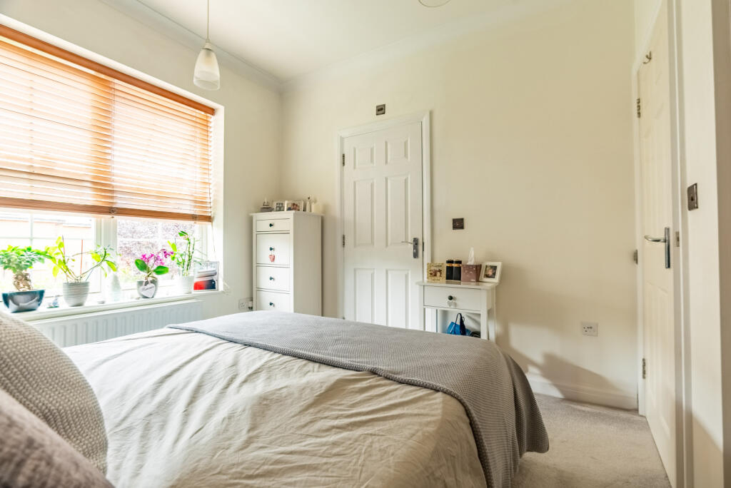 Additional image 7 of Beningfield Drive, London Colney, St. Albans, Hertfordshire, AL2