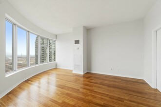 Additional image 2 of 4304-1 King St W