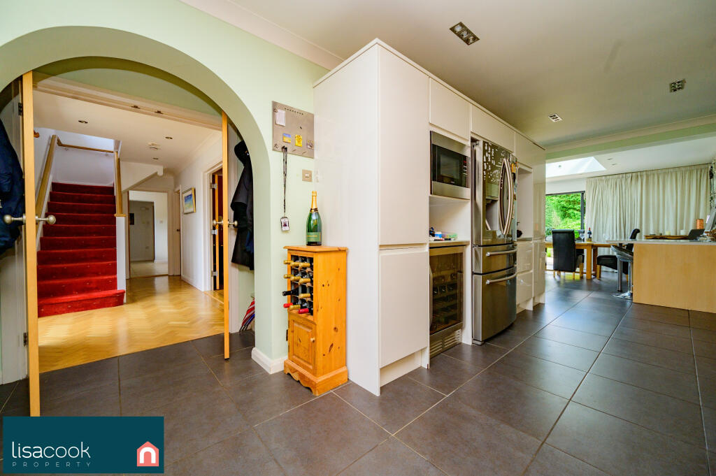 Additional image 9 of Park Street Lane, St Albans, AL2