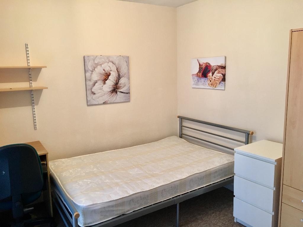 Additional image 11 of BILLS INCLUDED! Metchley Drive, Birmingham, B170JX