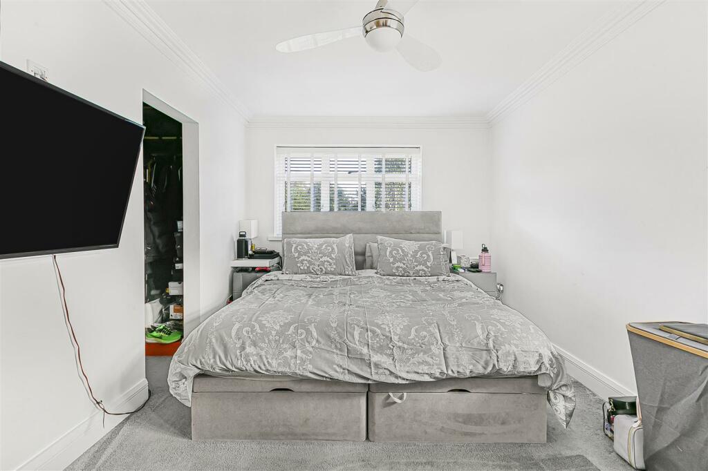 Additional image 23 of Pine Grove, Brookmans Park, Hatfield