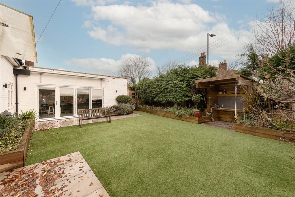 Additional image 22 of Burston Drive, Park Street, St. Albans