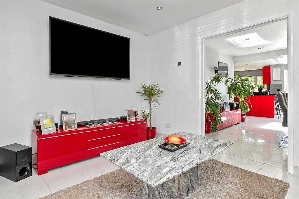 Additional image 23 of Nelson Avenue, St Albans