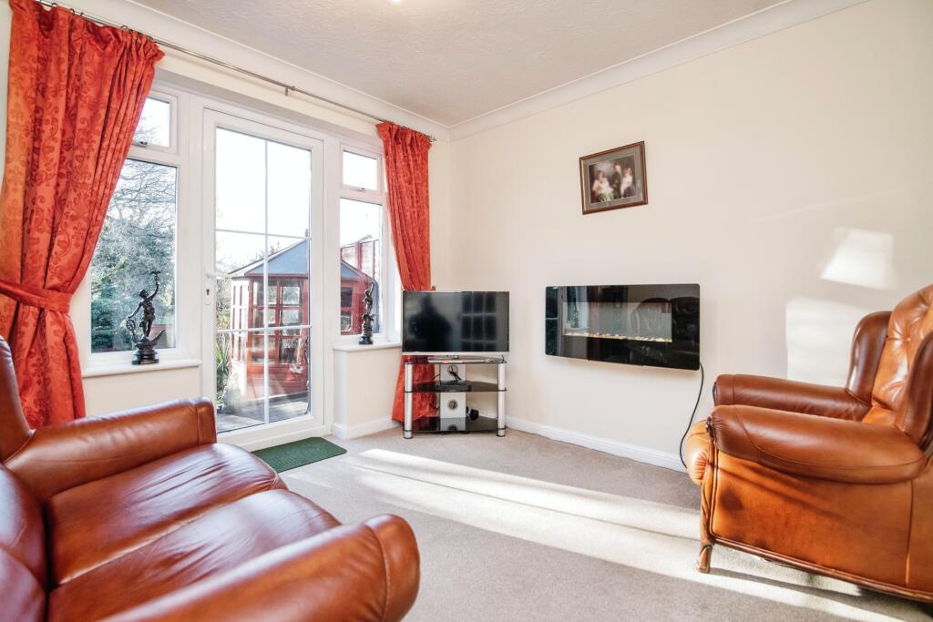 Additional image 8 of Woodridge Avenue, Quinton, Birmingham, West Midlands, B32