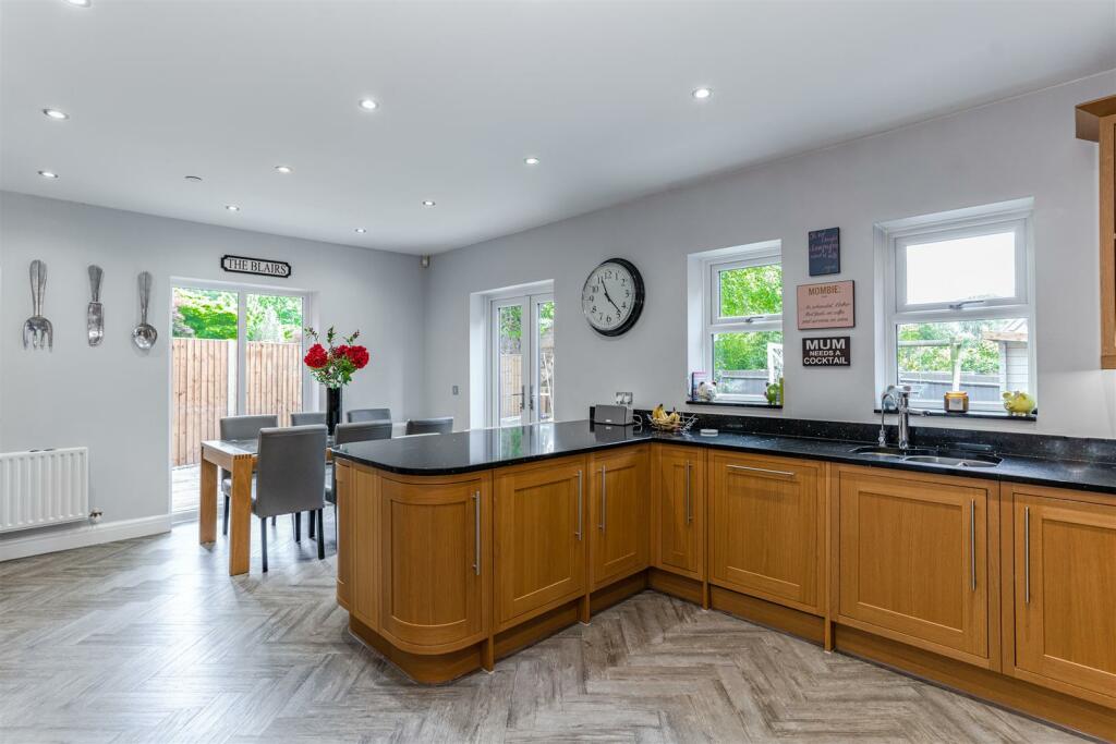 Additional image 10 of Boyes Crescent, Napsbury Park, St Albans