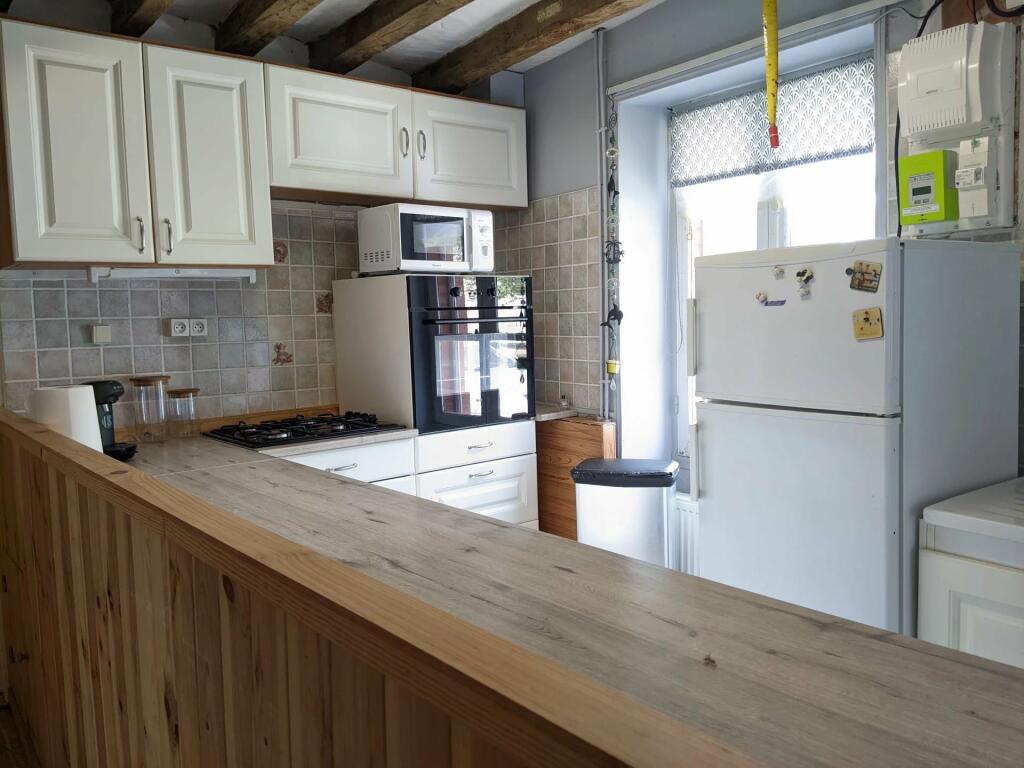 Additional image 2 of Poitou-Charentes, Vienne, Coulonges, France