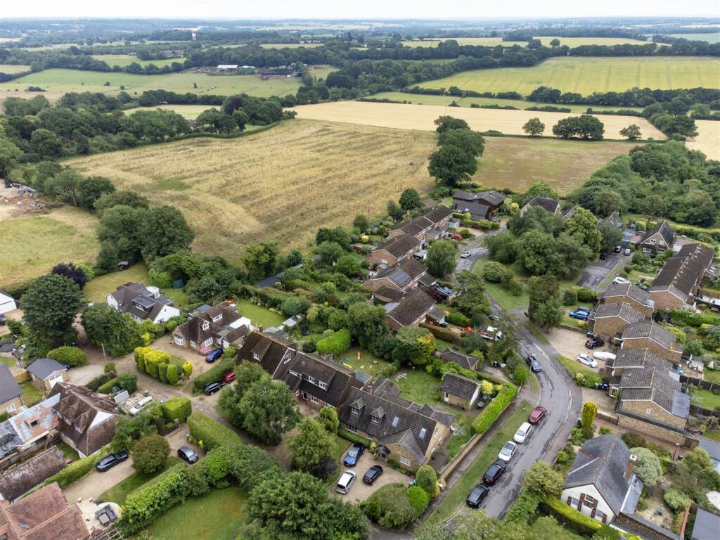 Additional image 34 of Pie Corner, Flamstead
