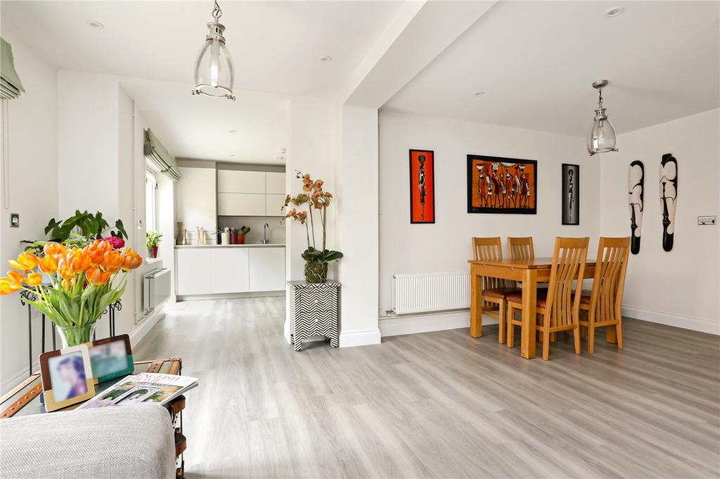 Additional image 5 of Arden Court, Arden Grove, Harpenden, Hertfordshire, AL5